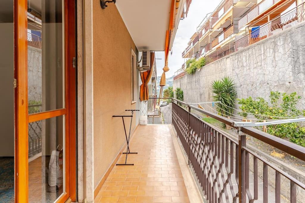 Thekeystudio, La Casa Del Mare Azzurro With Seaview เวนติมิญา ภายนอก รูปภาพ